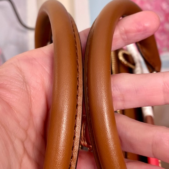 NWT Michael Kors Marilyn satchel and nwt wallet set. Dahlia and luggage - Picture 7 of 15